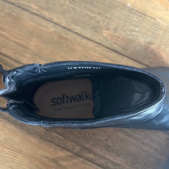 SOFTWALK | Black Leather Chelsea Ankle Boots, side zipper short heel| SIZE 11 - Picture 9 of 11